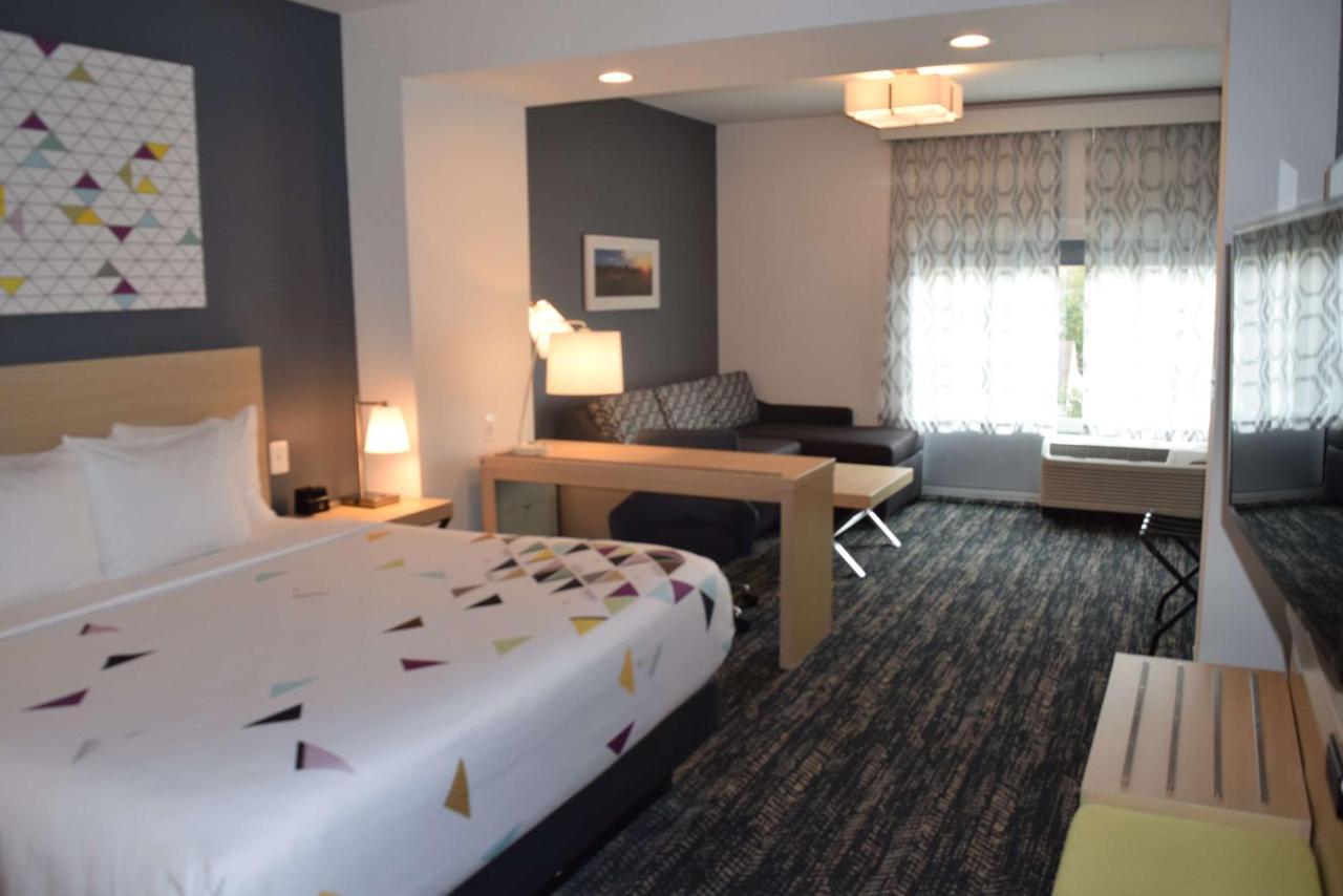 La Quinta Inn & Suites By Wyndham Manassas, Va- Dulles Airport מראה חיצוני תמונה