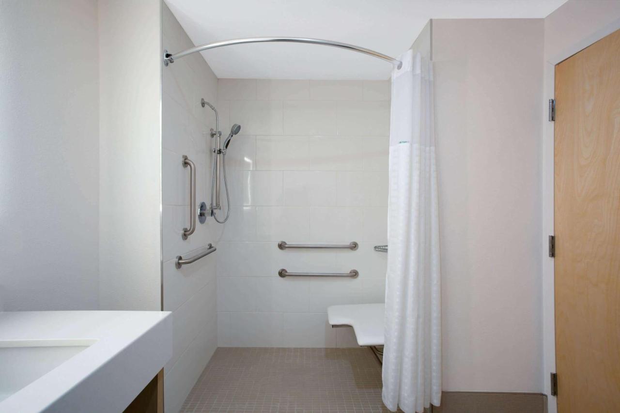 La Quinta Inn & Suites By Wyndham Manassas, Va- Dulles Airport מראה חיצוני תמונה