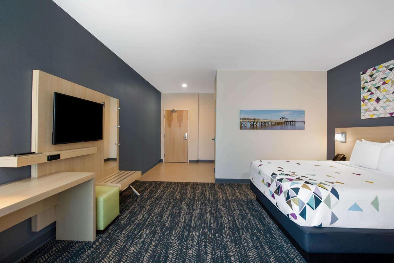 La Quinta Inn & Suites By Wyndham Manassas, Va- Dulles Airport מראה חיצוני תמונה