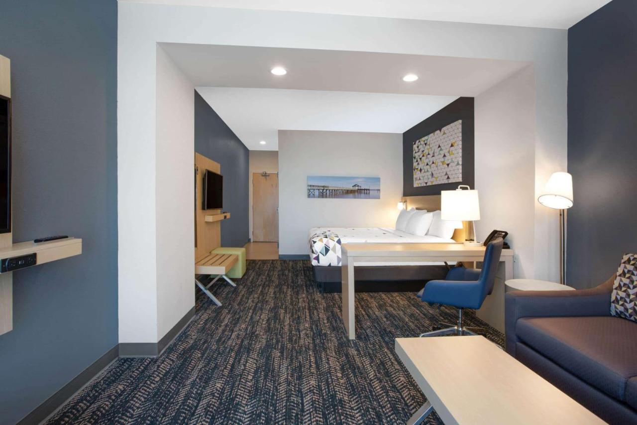 La Quinta Inn & Suites By Wyndham Manassas, Va- Dulles Airport מראה חיצוני תמונה