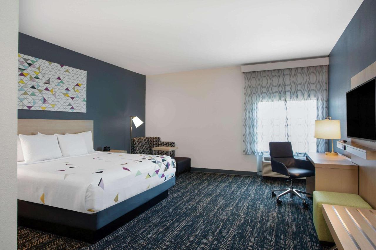 La Quinta Inn & Suites By Wyndham Manassas, Va- Dulles Airport מראה חיצוני תמונה